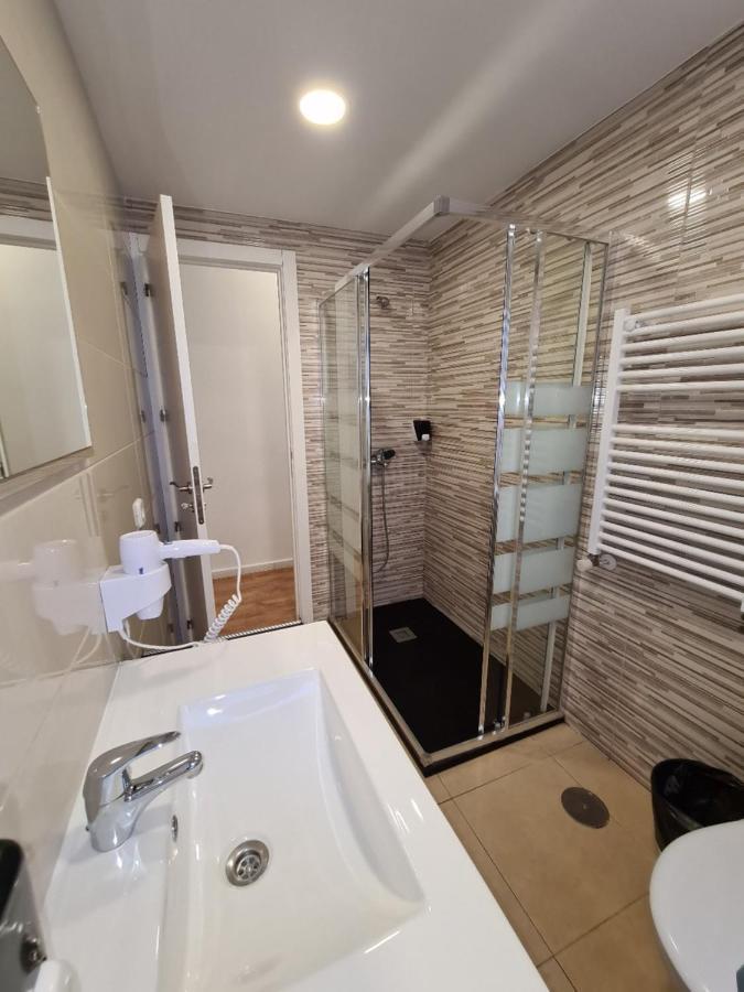 M-A Rooms Star Hostal มาดริด ภายนอก รูปภาพ
